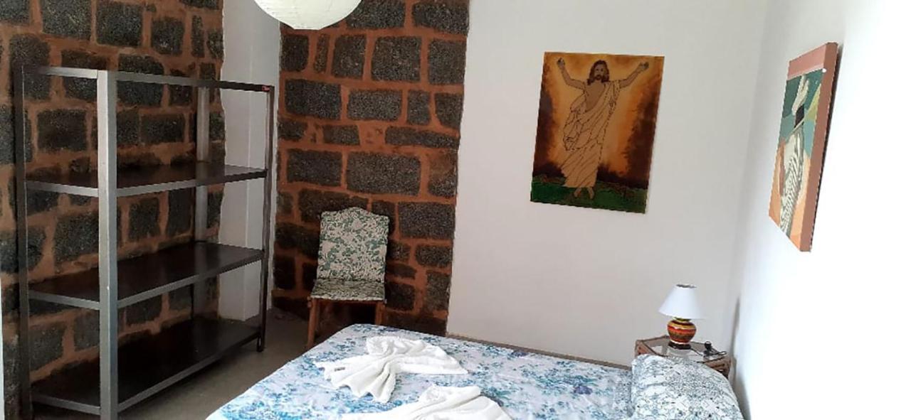 Chacara Com Wi-Fi, Churrasqueira E Lazer Em Кунха Екстериор снимка